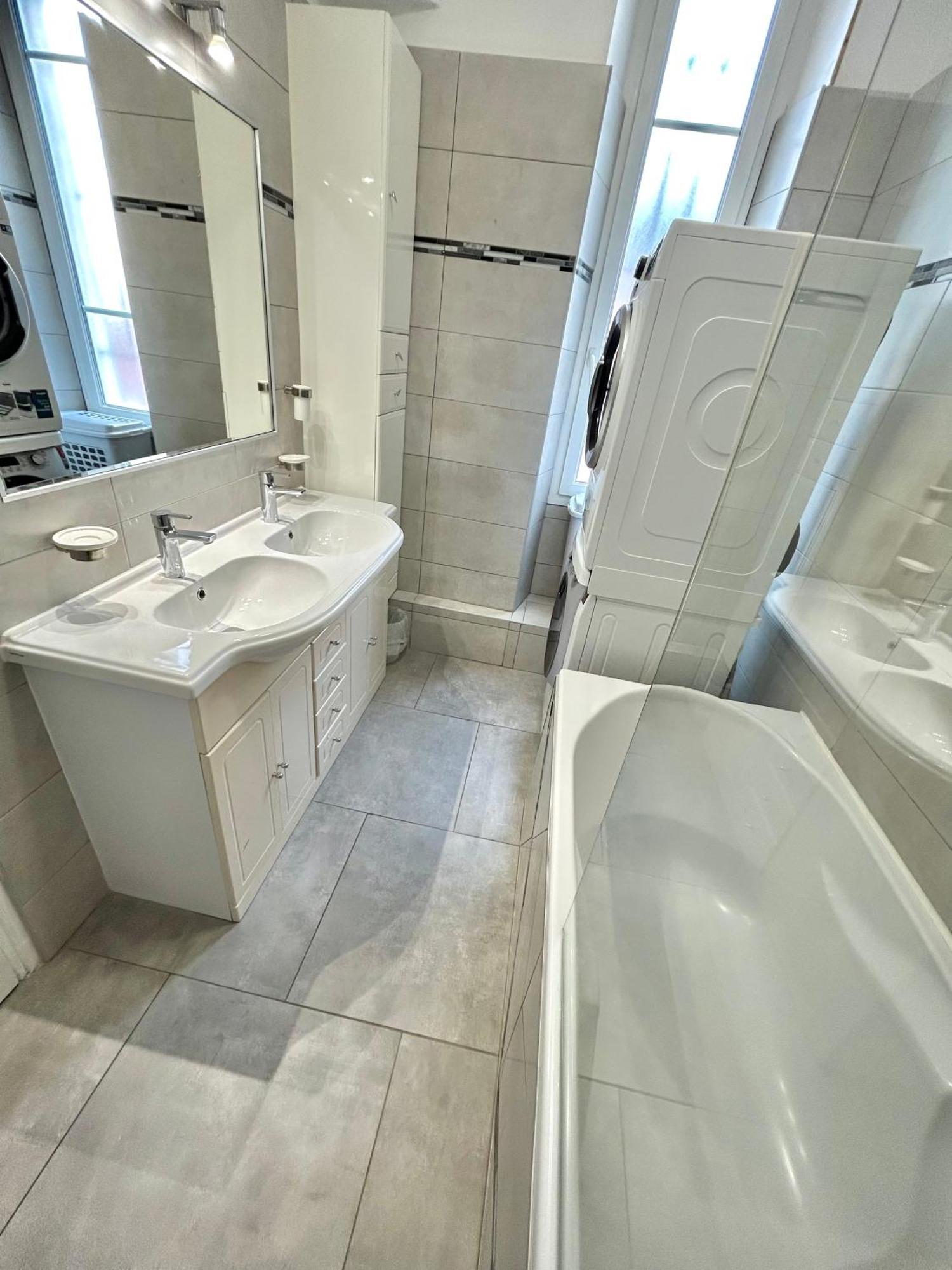 Amiral Courbet Apartment ฌวง-เลส์-แป็งส์ ภายนอก รูปภาพ