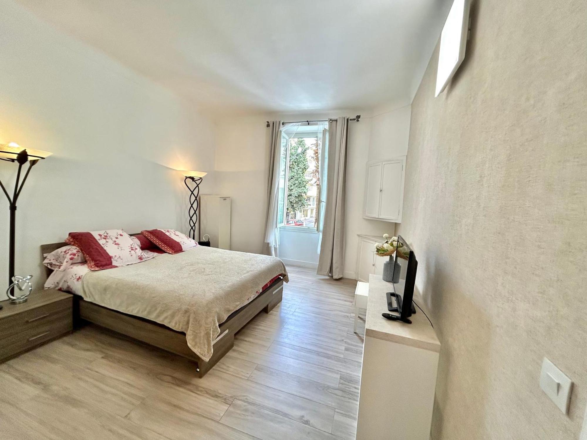 Amiral Courbet Apartment ฌวง-เลส์-แป็งส์ ภายนอก รูปภาพ